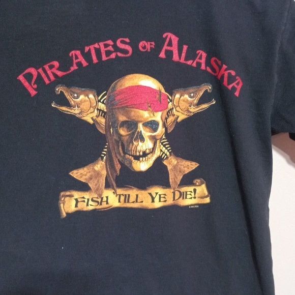 Pirates of Alaska "fish to ya die!" Unisex tee, adult sz S - Picture 2 of 5